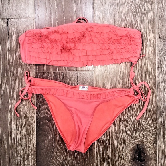 pull and bear bathing suits